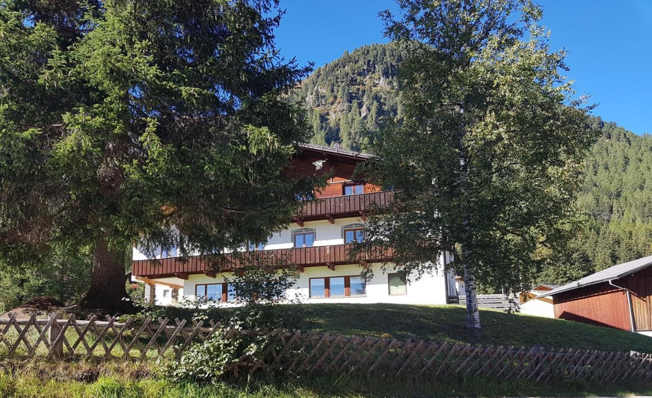 Pension Alpenrose Sankt Sigmund im Sellrain Экстерьер фото